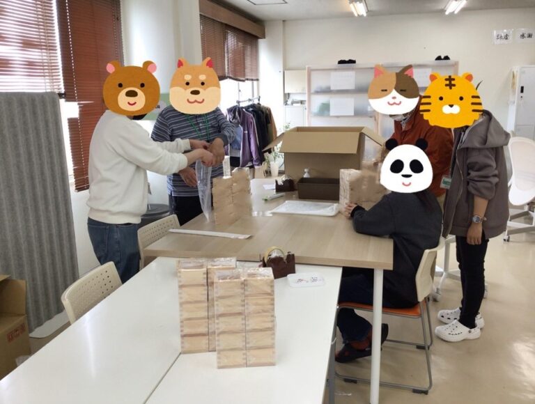 今日の封入作業⑪(ひのき枡)